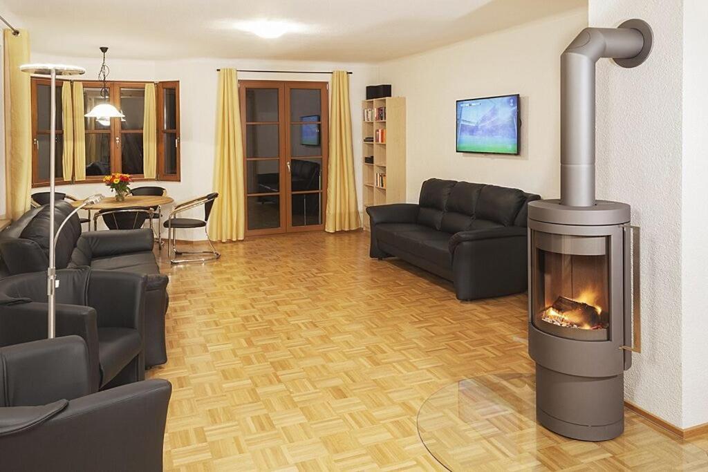 Schwarzwaldhaus24 - Ferienhaus Mit Sauna, Whirlpool Und Kamin Aichhalden Luaran gambar